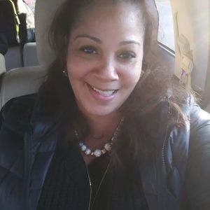 Meet your Posher, Ebony